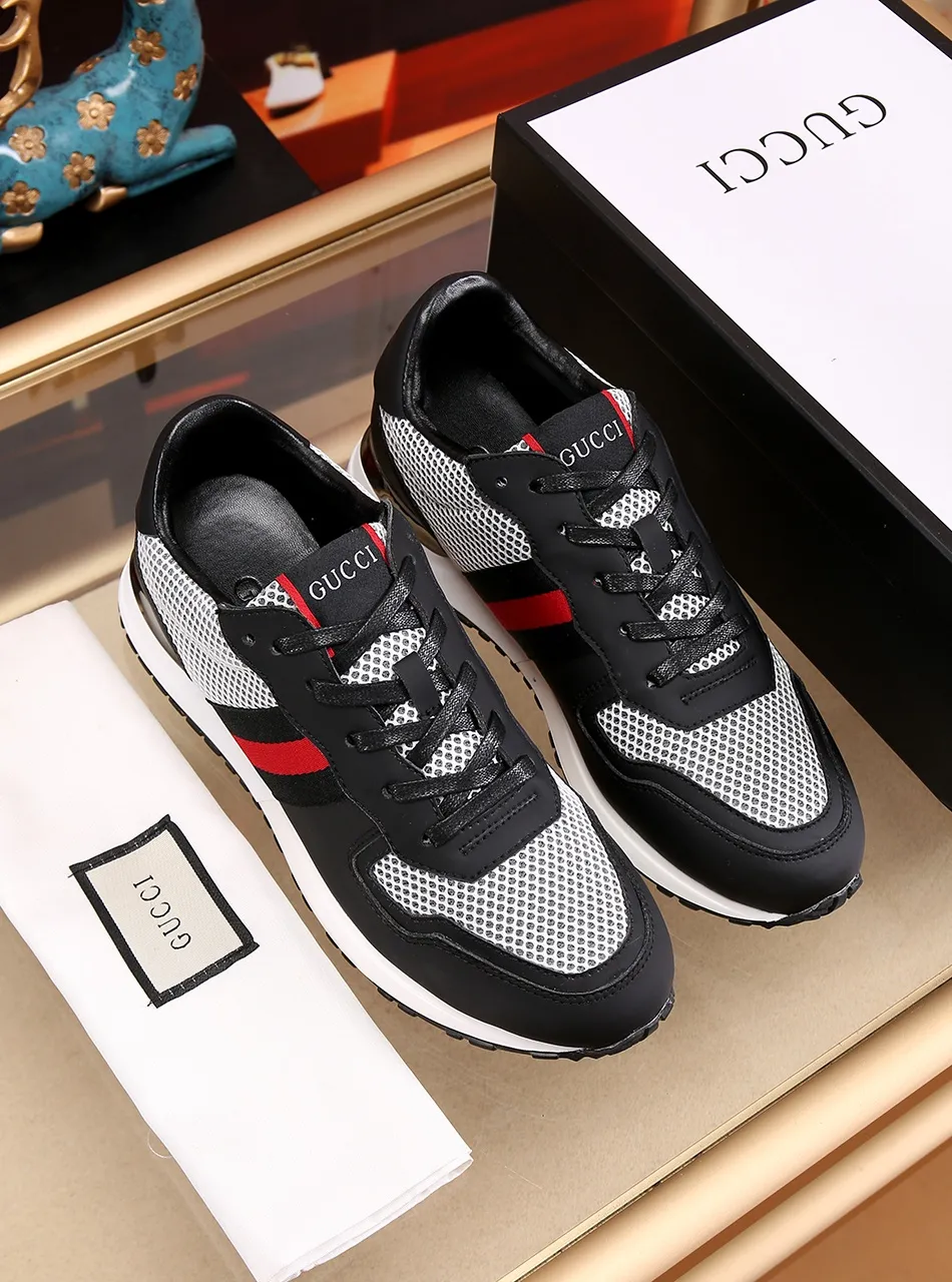 Factory price: 400💰 (GUCCI) The latest summer model from the official website🎁🎁casual and fashionable men's shoes👟, hot style💥The version is simple and elegant, exclusive for trendy men, trendy mesh fabric ➕The inner lining is made of sheepskin, soft and comfortable, black and white two-color optional, code number: 38-44, customized 45
